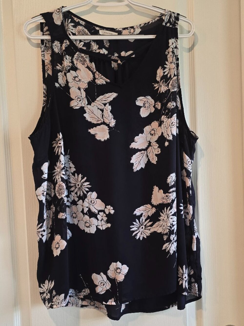 Maurices Flowing Tank